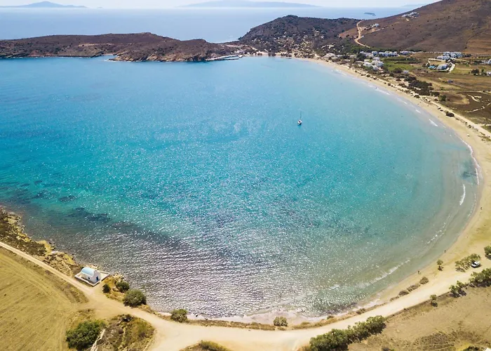 Anemones Studios&suites - Onar Collection Apartahotel Molos (Paros)